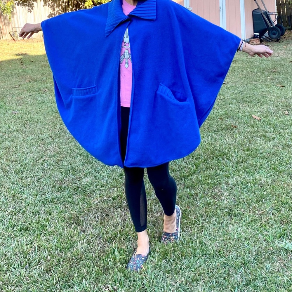 VTG SAPPHIRE BLUE FLEECE CLOAK / CAPE / JACKET 1990s NWT BY LA MODA